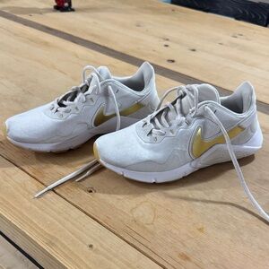 Nike Cream and Gold Athletic Shoes